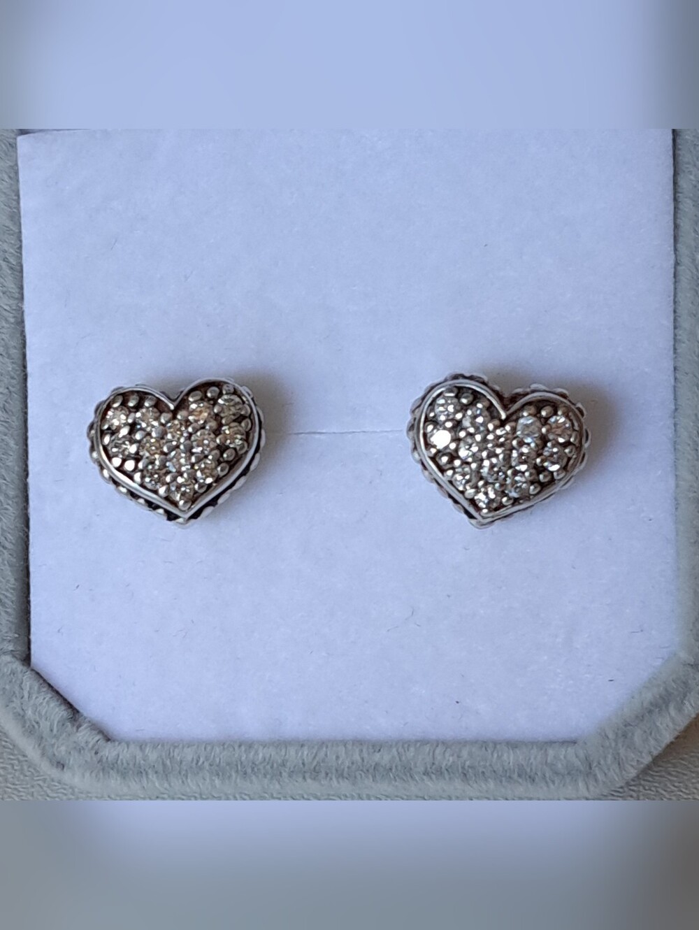 Vintage LAGOS Caviar Sterling Silver Diamond Heart Stud Earrings - Picture 3 of 13